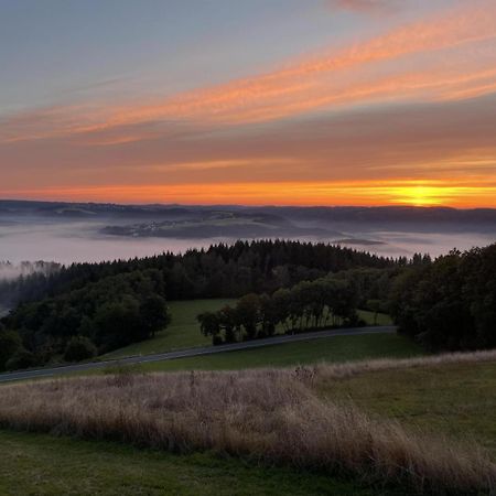 Ferienwohnung Im Wiesenrain Hausen-Wied Esterno foto