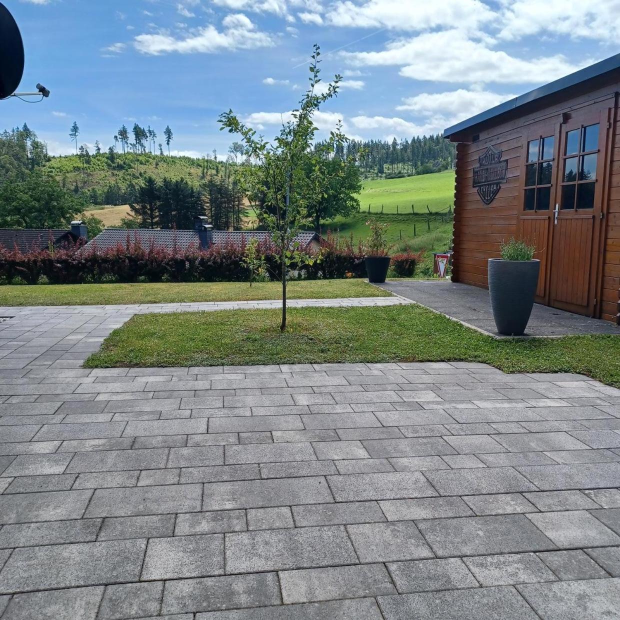 Ferienwohnung Im Wiesenrain Hausen-Wied Esterno foto